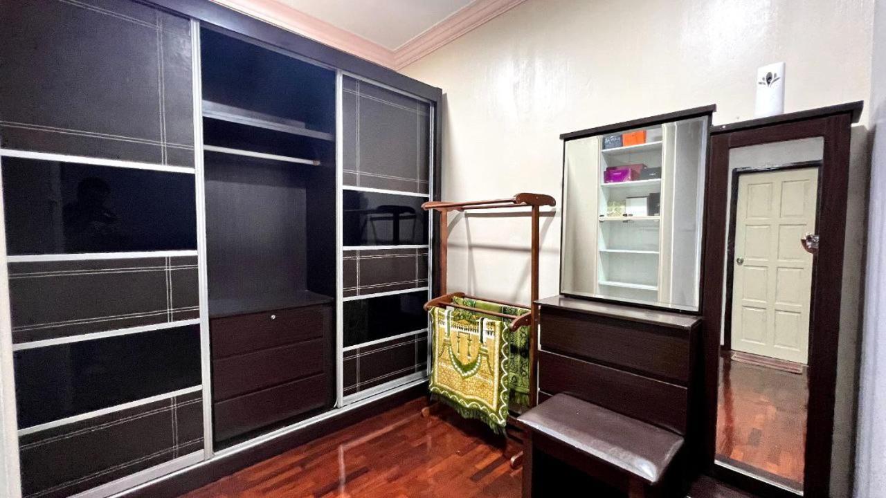Yb Guest House 4 Bilik 5 Katil Chukai エクステリア 写真
