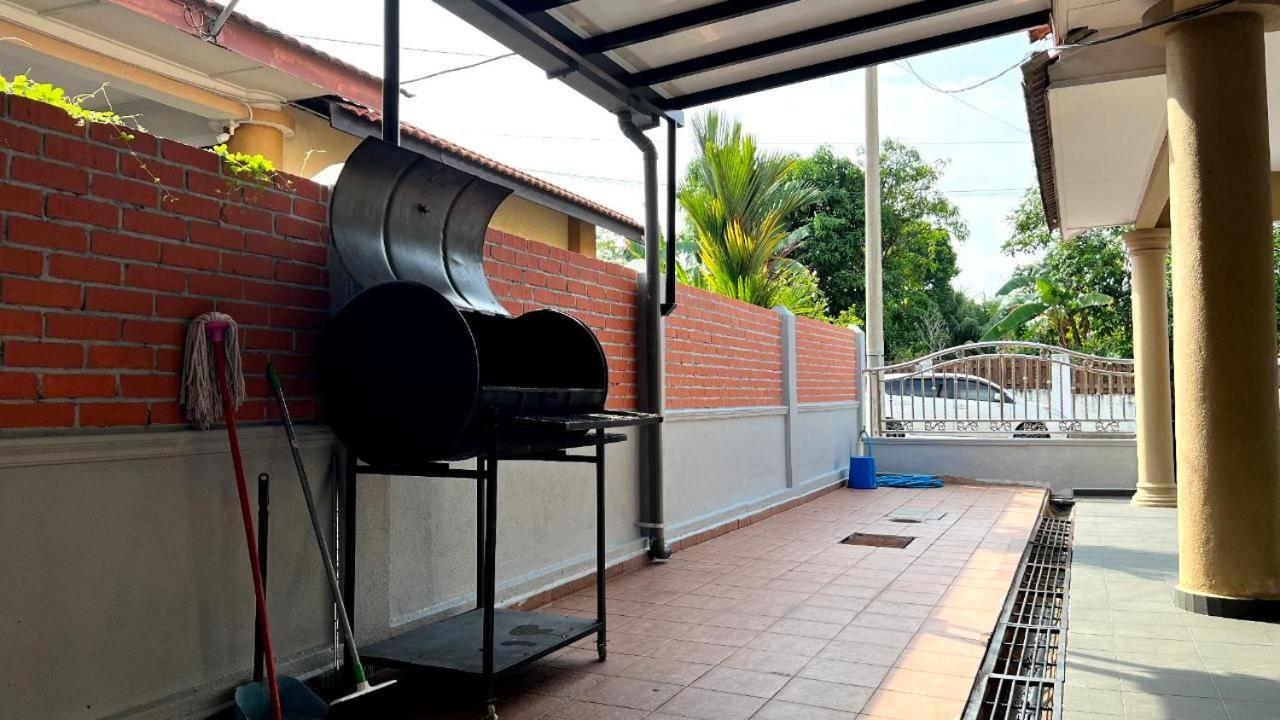 Yb Guest House 4 Bilik 5 Katil Chukai エクステリア 写真
